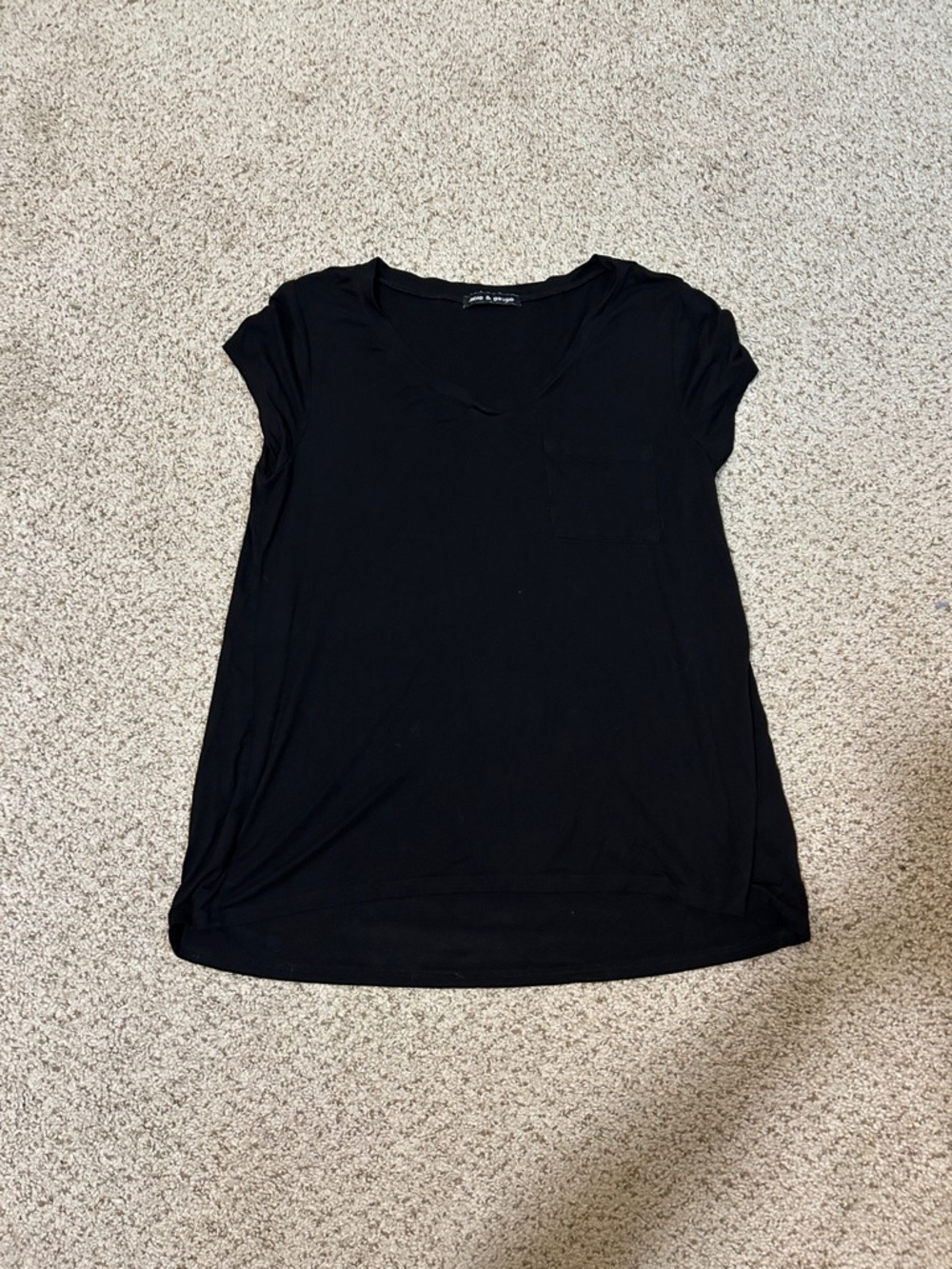 Women's Black High/Low V-Neck Pocket Tee - Lightweight Casual Top